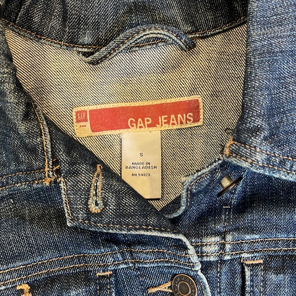 GAP Jean jacket - Picture 3 of 6